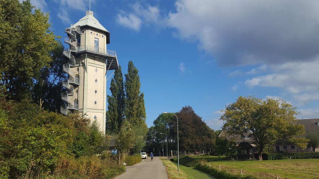 Hotel De Watertoren Dordrecht Esterno foto
